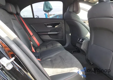 2024 Mercedes-Benz C 43 Amg z USA, uszkodzony, nr VIN W1KAF8HB4RR184509